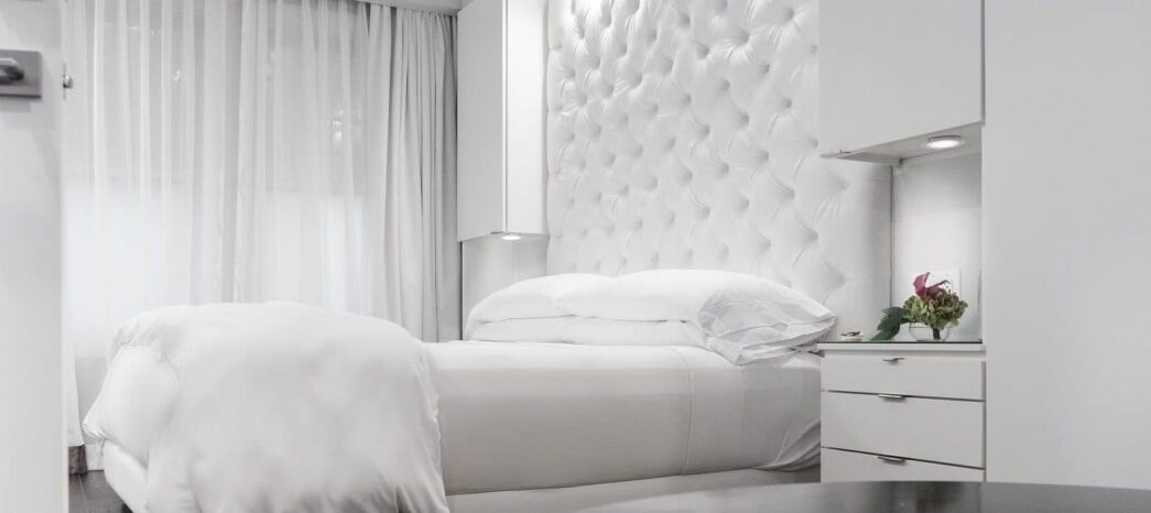 Guest room in Stonehurst Place